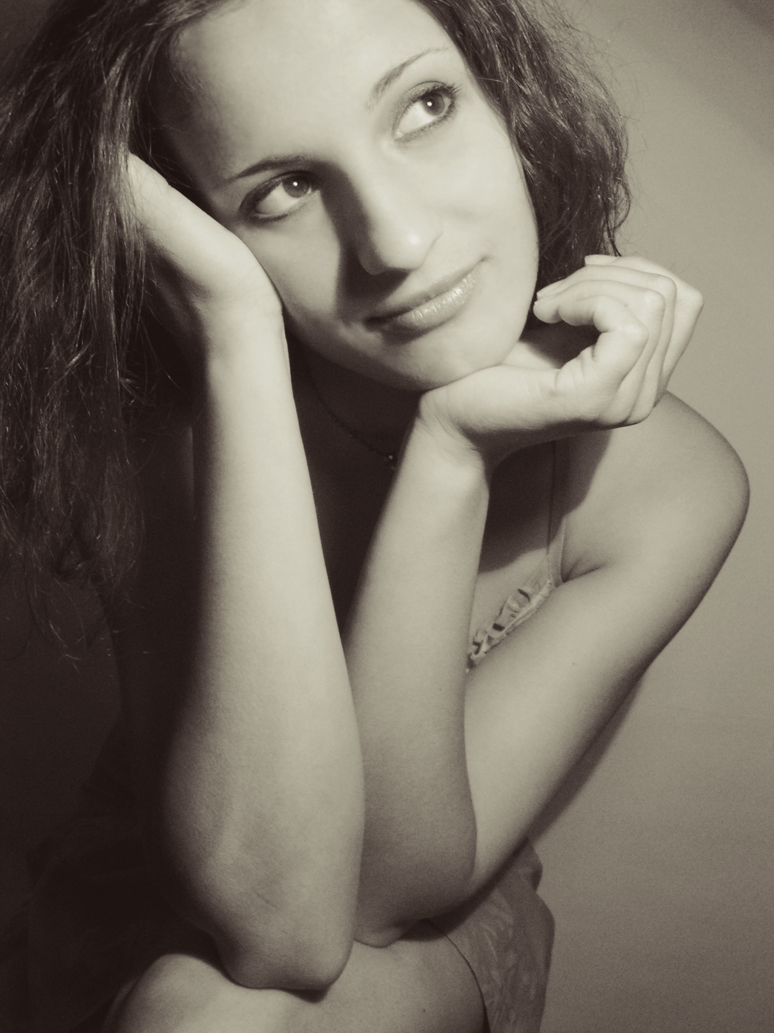 �������