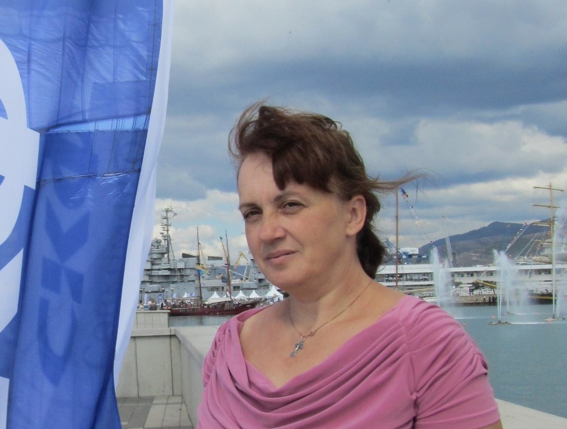 Елена Янович