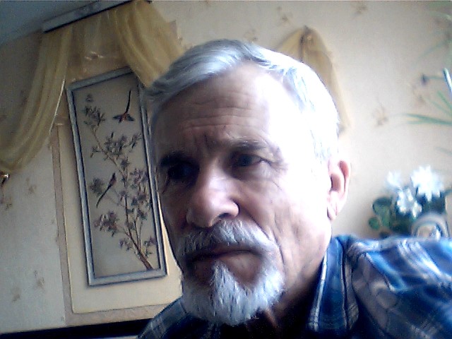 Петр Анисимов