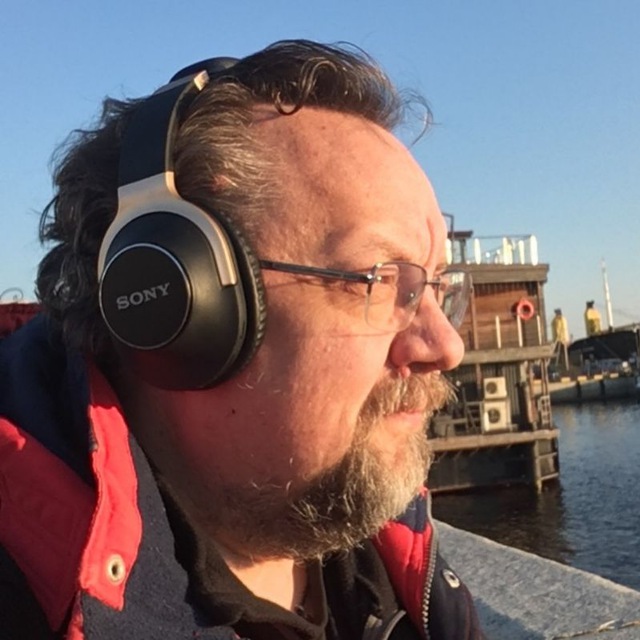 Евгений Кустов