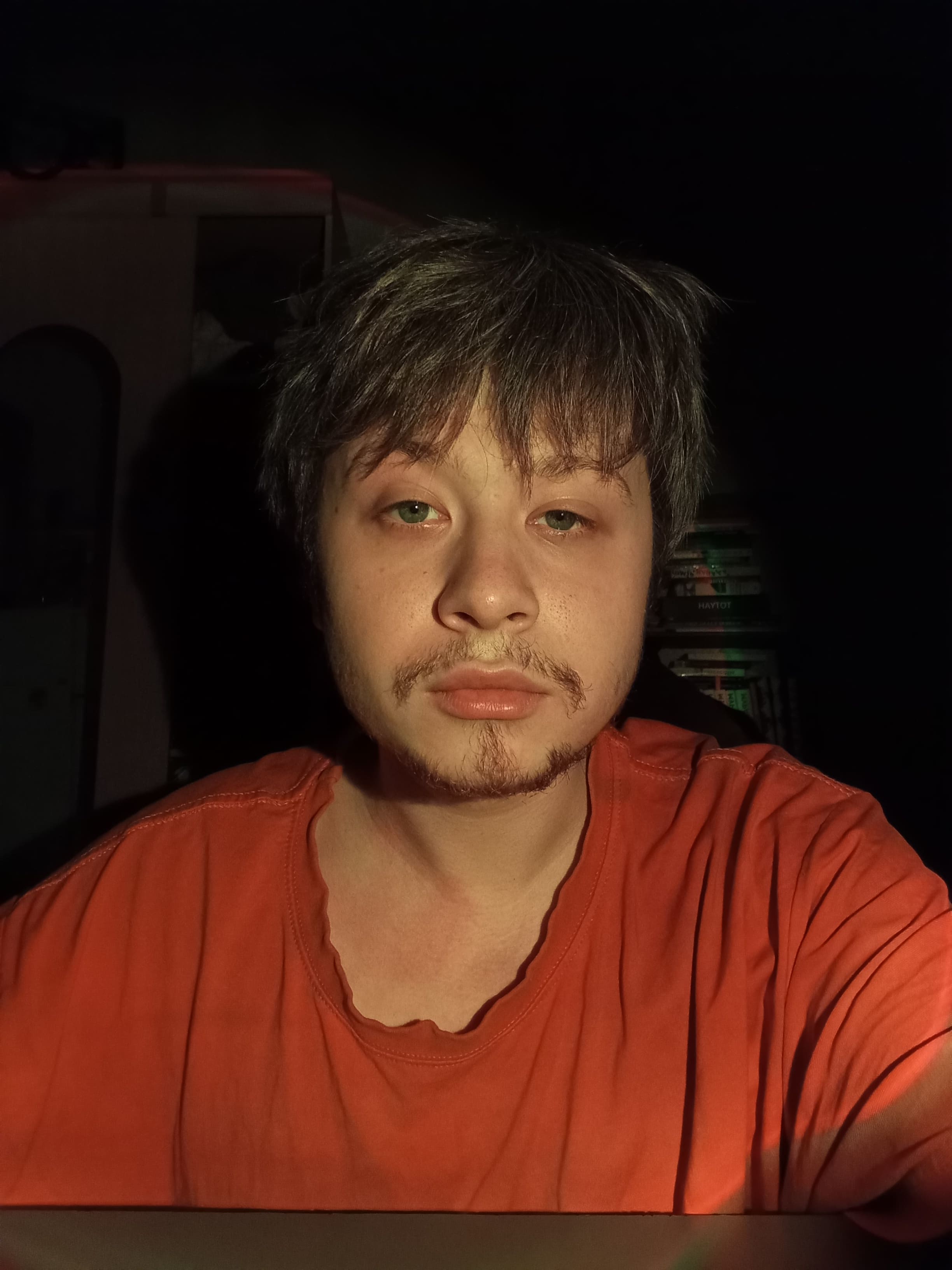 ���� ����