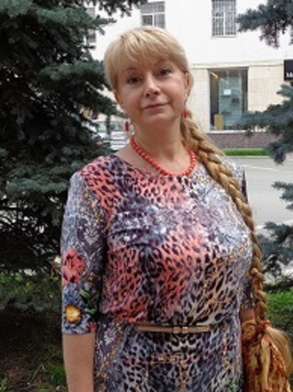 Елена Уралова