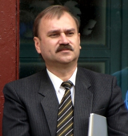 Олег Устинов