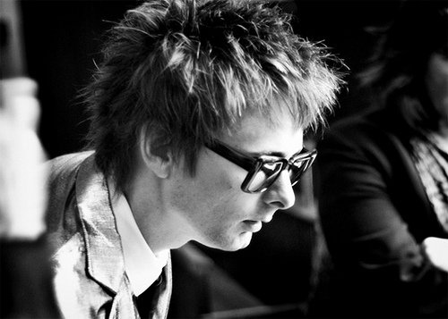 ��� ����