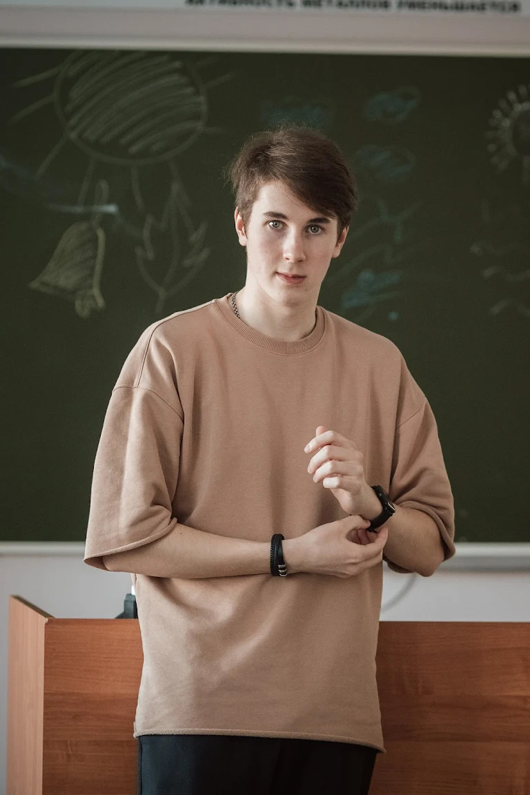 Алексей Захватов