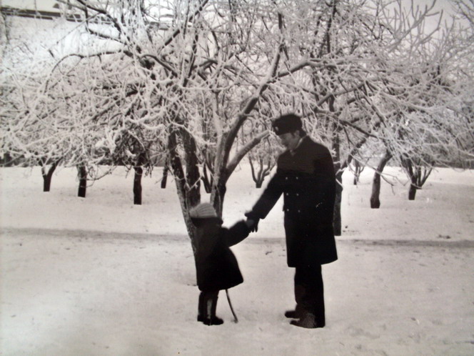 Наши папы летают по небу...