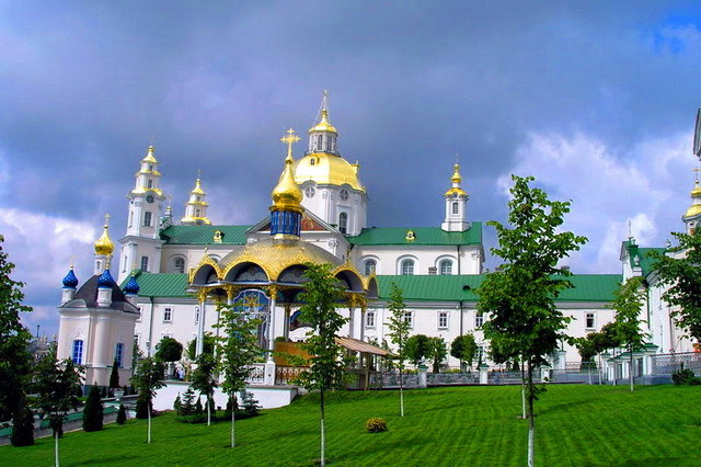 Свято Успенская Почаевская Лавра храм