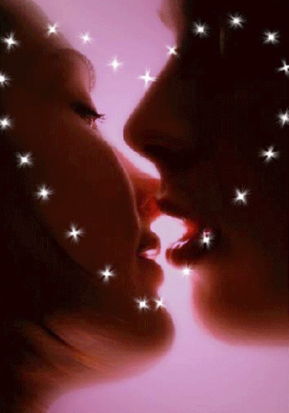 Касаться нежно губ твоих. Сладкий поцелуй. Поцелуй для любимой девушки. Поцелуй на ночь. Ночной поцелуй мужчине.