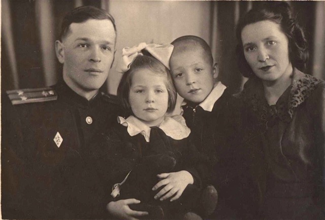 Кто мы. Помни об этом, блокада