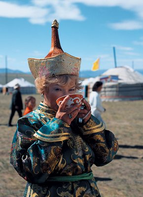 Триста презервативов...