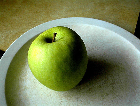 Cпiваюче яблуко...