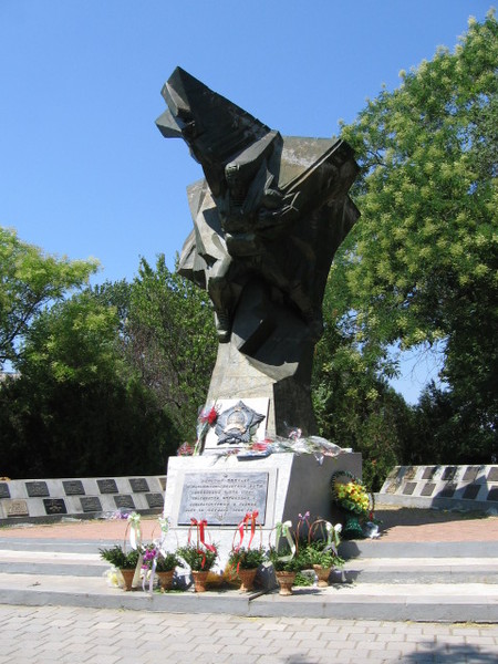 Посвящается подвигу экипажа ИЛ 76 и 8 роте