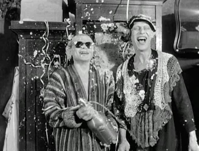 Феноменология карнавала в новейшем отечественном к (Ребекка Лильеберг ...