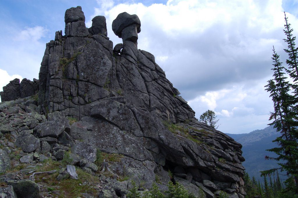 Каменный город Саяны