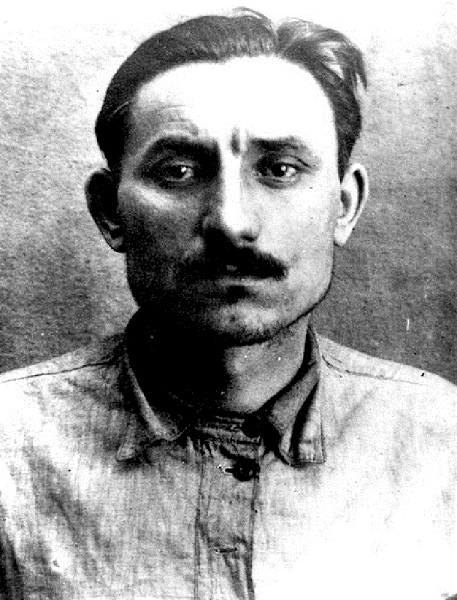 образ учителя 13 подвиг геракла. образ учителя харлампия диогеновича. портрет харлампия диогеновича цитатное. янаков харлампий иванович. харлампий диогенович рисунок.