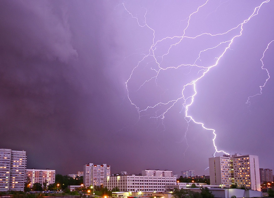 Молния (Роман М Трахтенберг) / Проза.ру