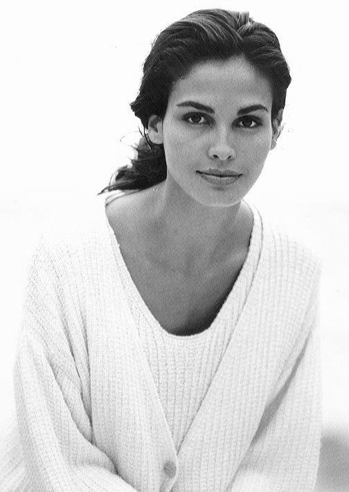 Пахнуло высоким холодом