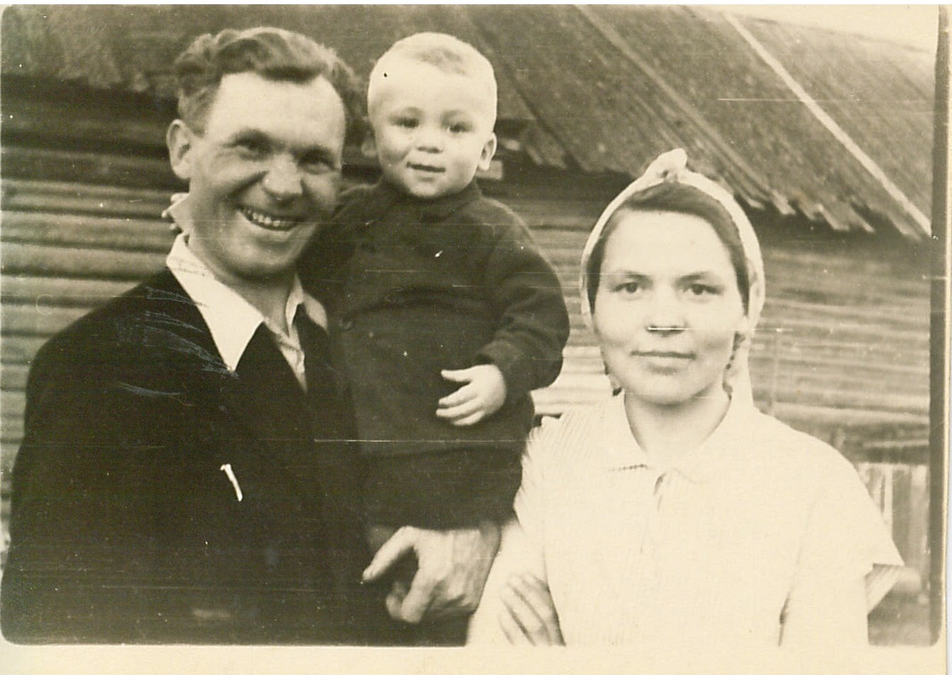 Щербаков с семьей фото