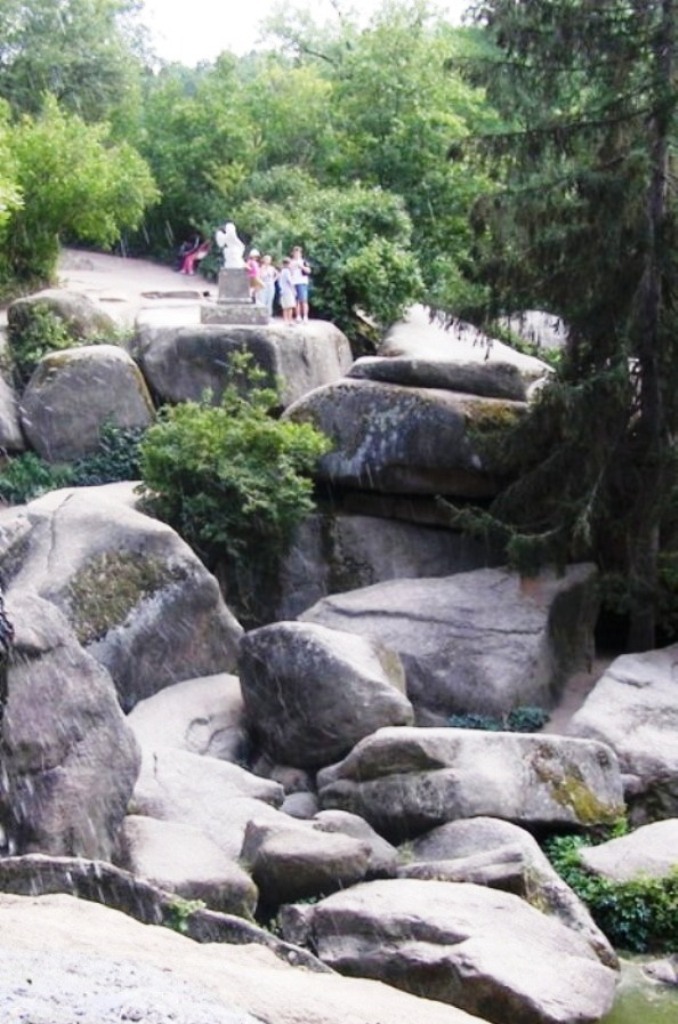 Амур над гротом Тантала