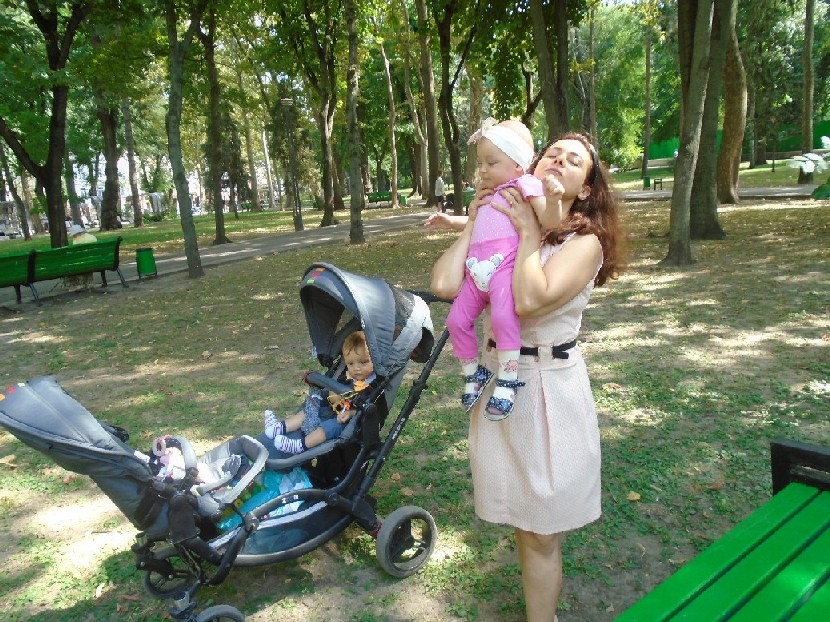 Мы счастье носим на руках