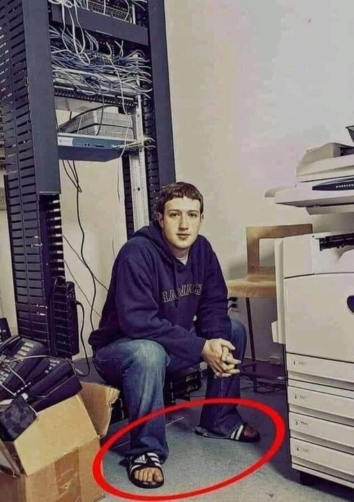 Марк Цукерберг...