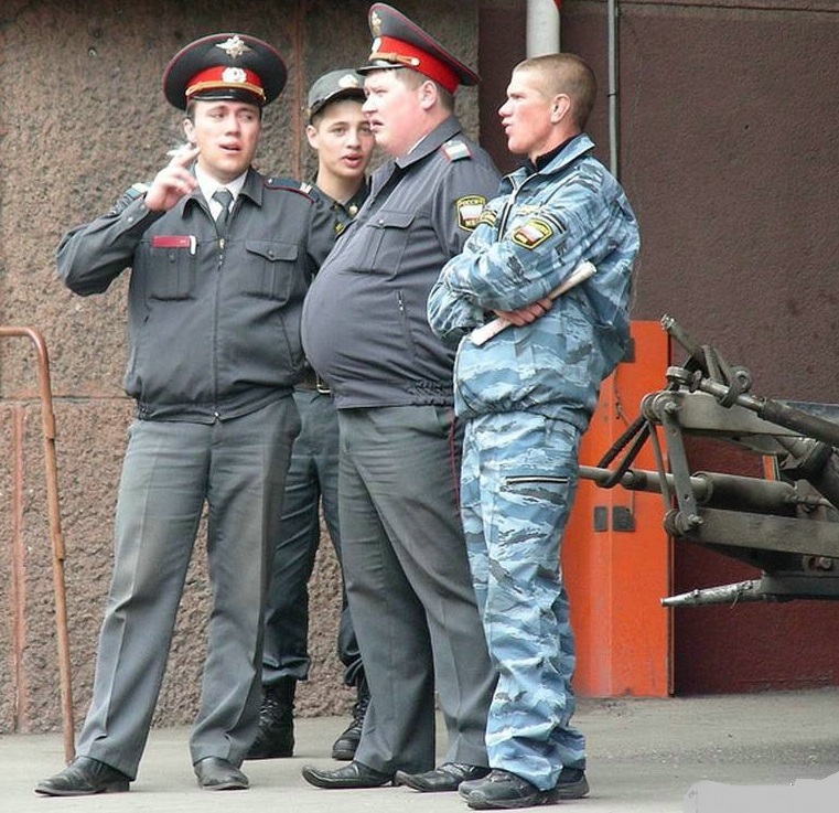 толстые менты