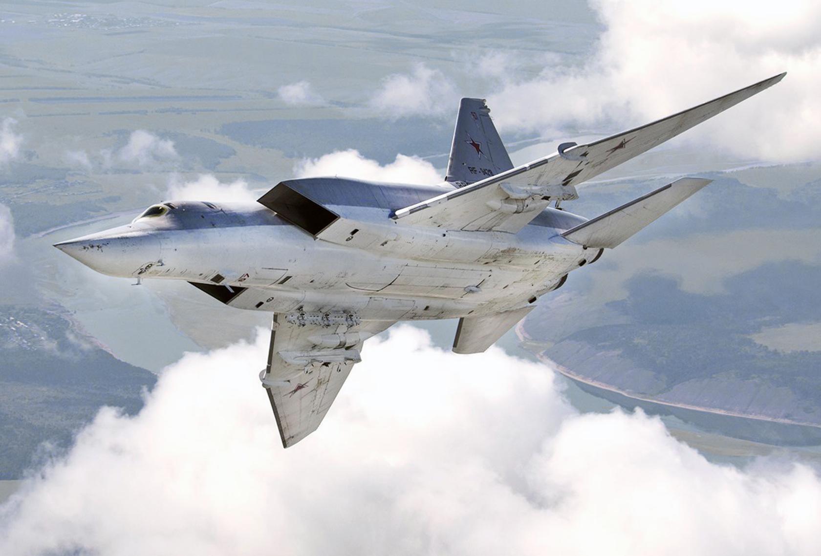 Ту 22м3 сверхзвуковой самолет. Ту-22v3 сверхзвуковой самолёт. Ту-22м3. Туполев-22м3 (ту-22м3). Сверхзвуковой бомбардировщик ту-22м3.