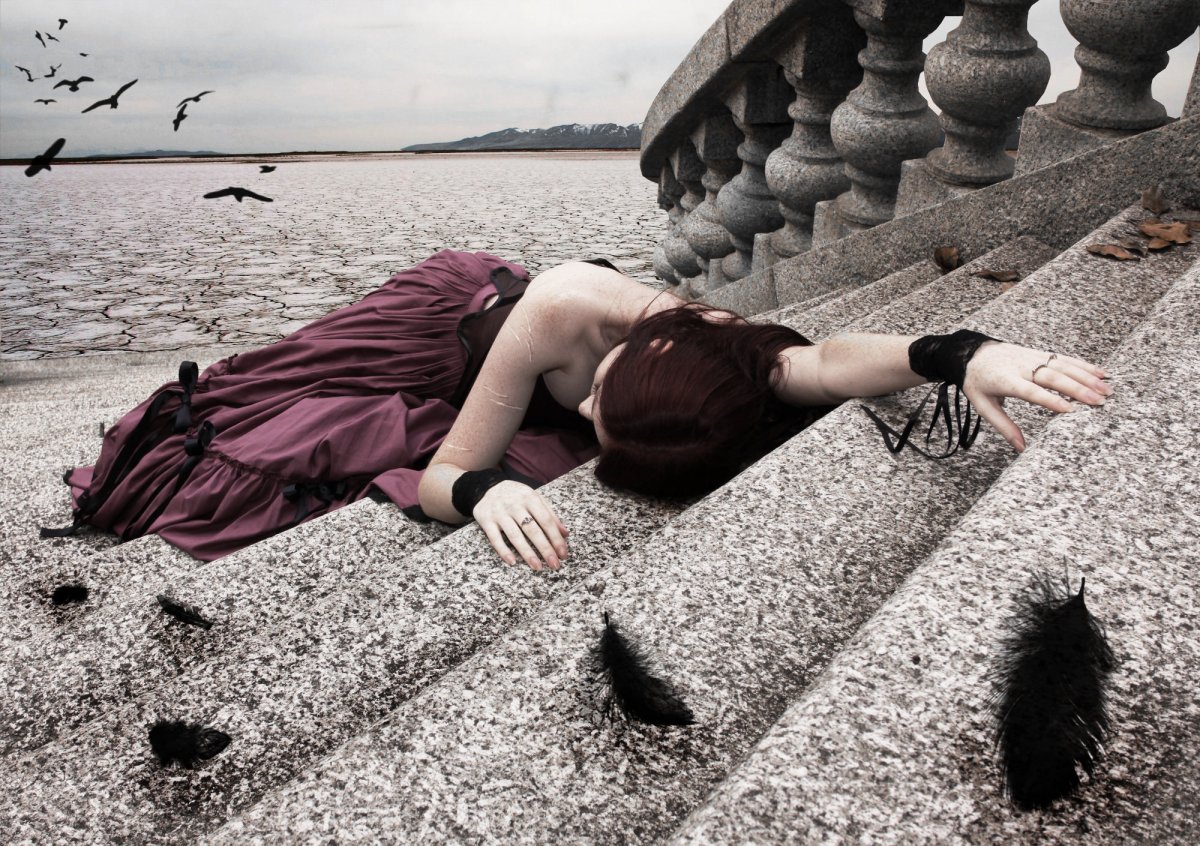 Картинка одиночества и пустоты женщины