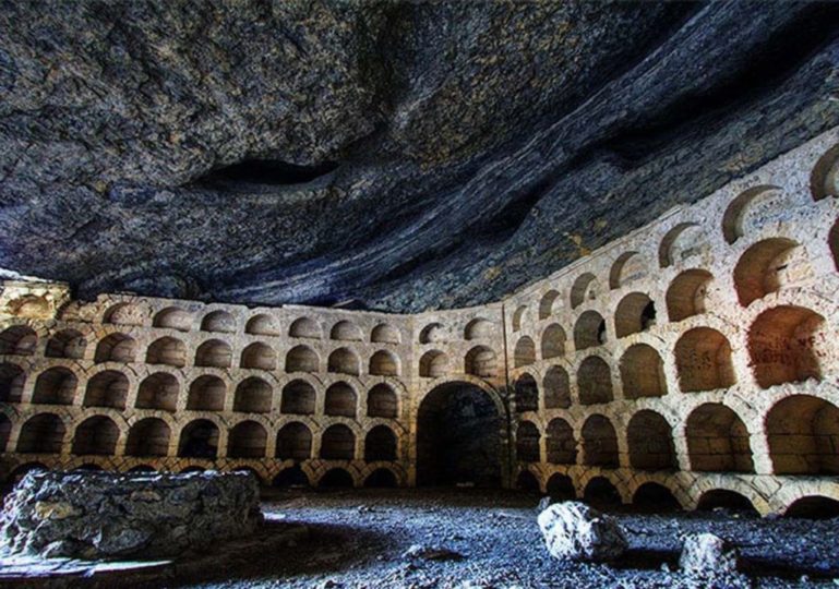 Голицынская тропа грот Шаляпина