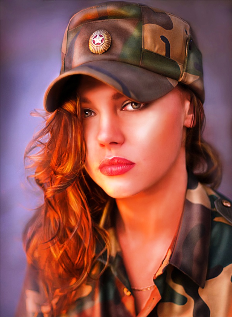 Картинка женщина военная
