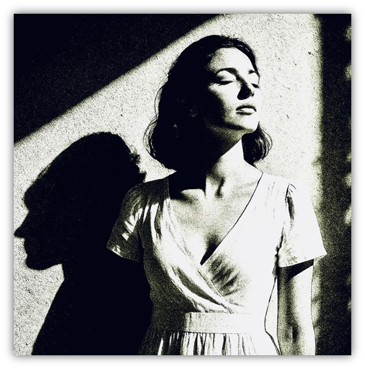 Чёрное и белое