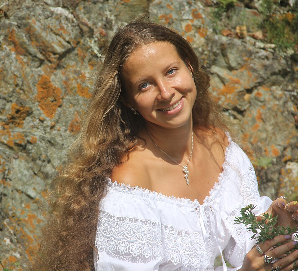 Головань Дарья Васильевна акварель по шёлку