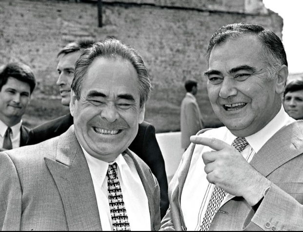 Не каждая лошадь любит сахарок