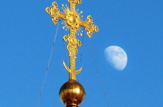 По Моисееву закону христиан побивают камнями?