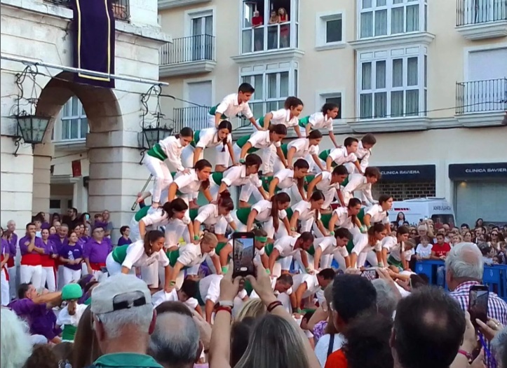 Башни кастели