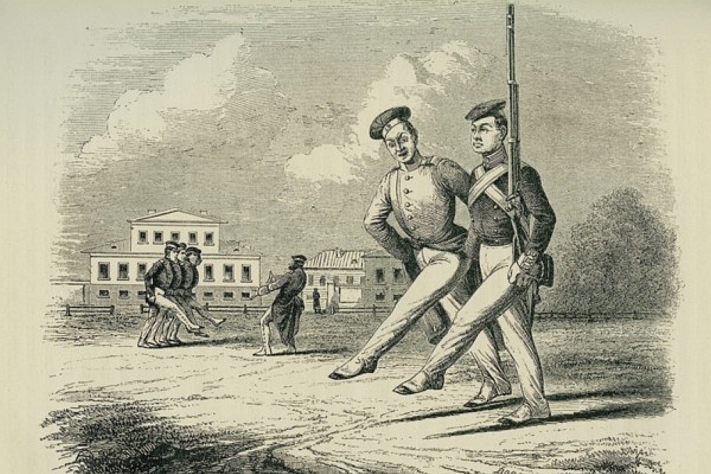 Я в зеркале уже не отражаюсь