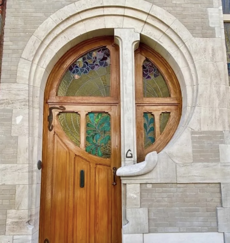 Модерн. Дверные проемы и шоколад