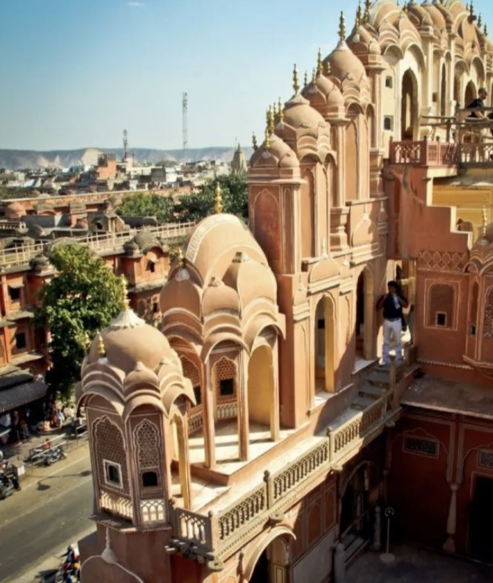 Дворец для женщин