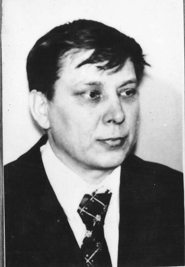 Наши преподаватели. Декан Смирнов Б. К