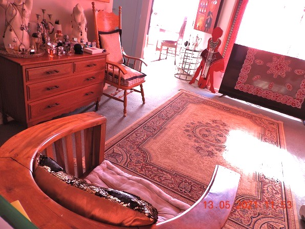 Cчастье Справедливо B 76 вышел на академ - пенcию