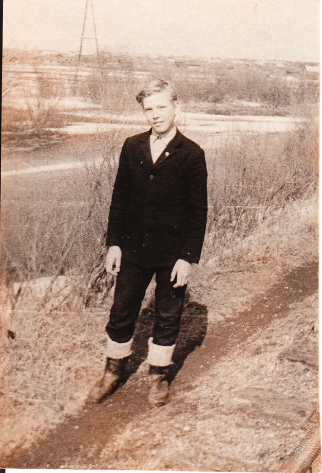 Гоша Теплоухов в детстве на природе фото 8