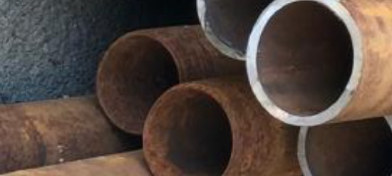 У нас тут трубы завезли...