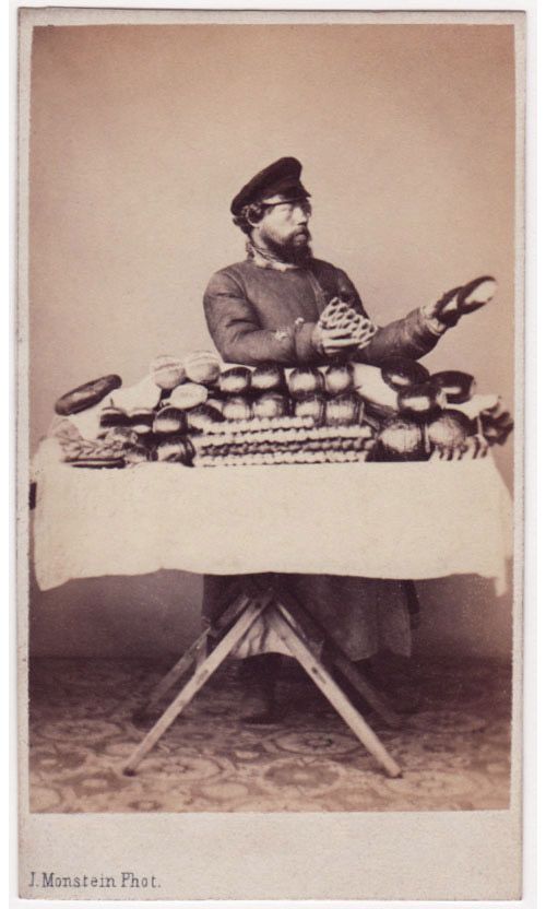 Мужичок и городские бездельники