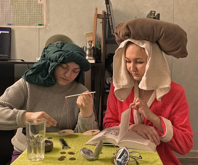 Волнуясь, конница летит