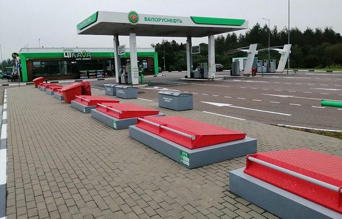 Красный петух облетел стороной АЗС