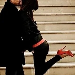 Они бежали по этажам