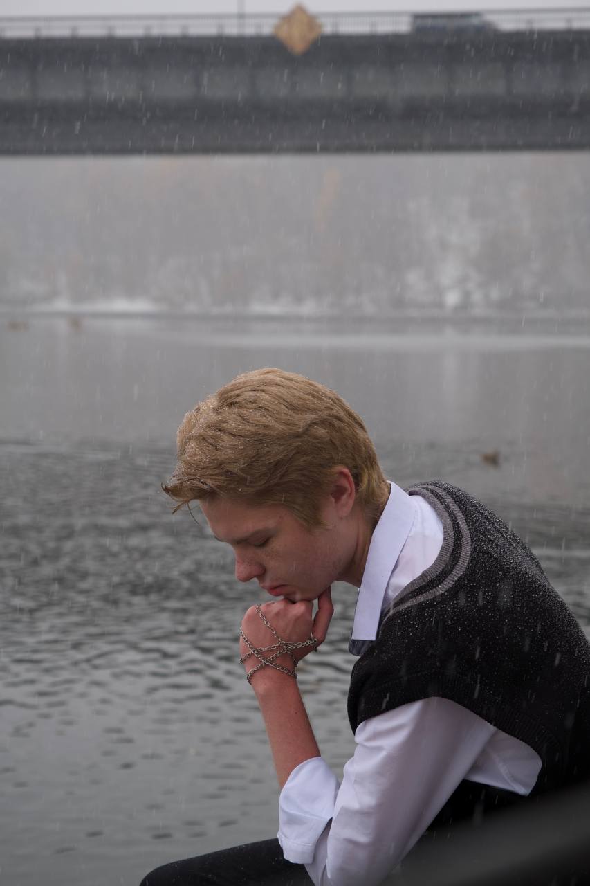 В квартире с горечью