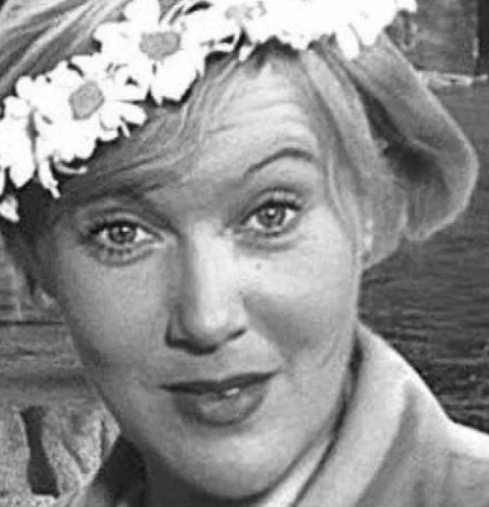 Пела девушка Любовь