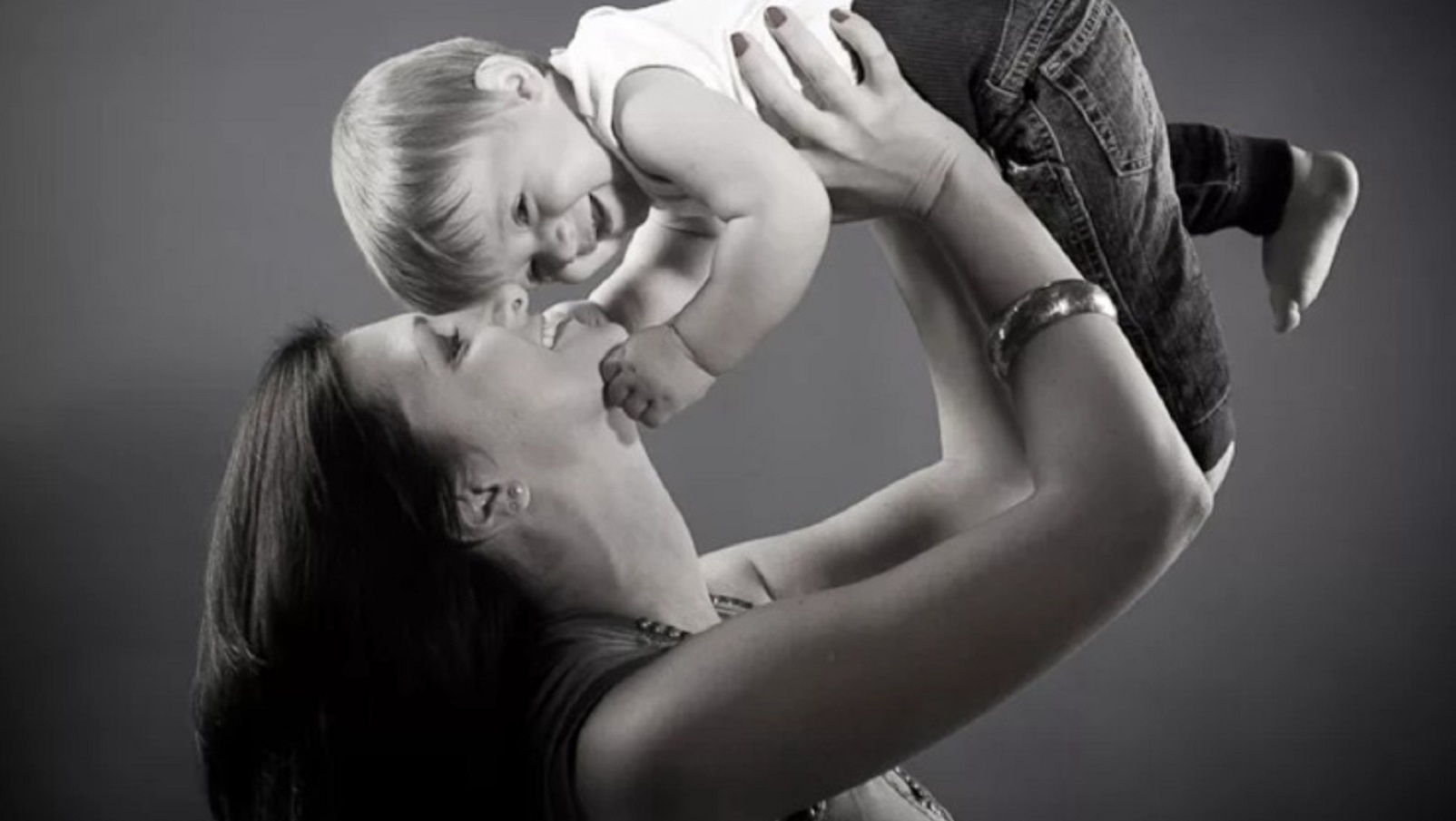 Усталый нежный взгляд...