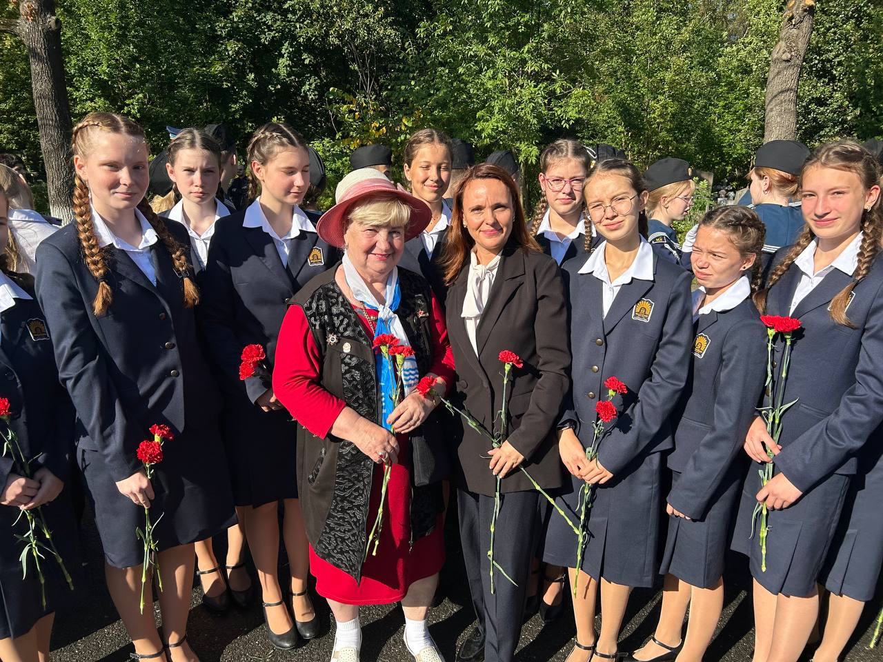 В Стране Детства-вальс!